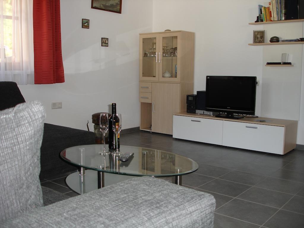 Haus Telisia Apartment Klosterle am Arlberg Room photo